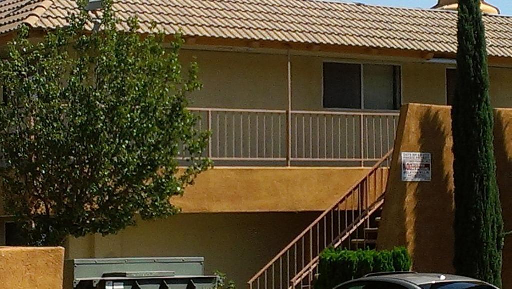 Knights Inn Palmdale Bagian luar foto