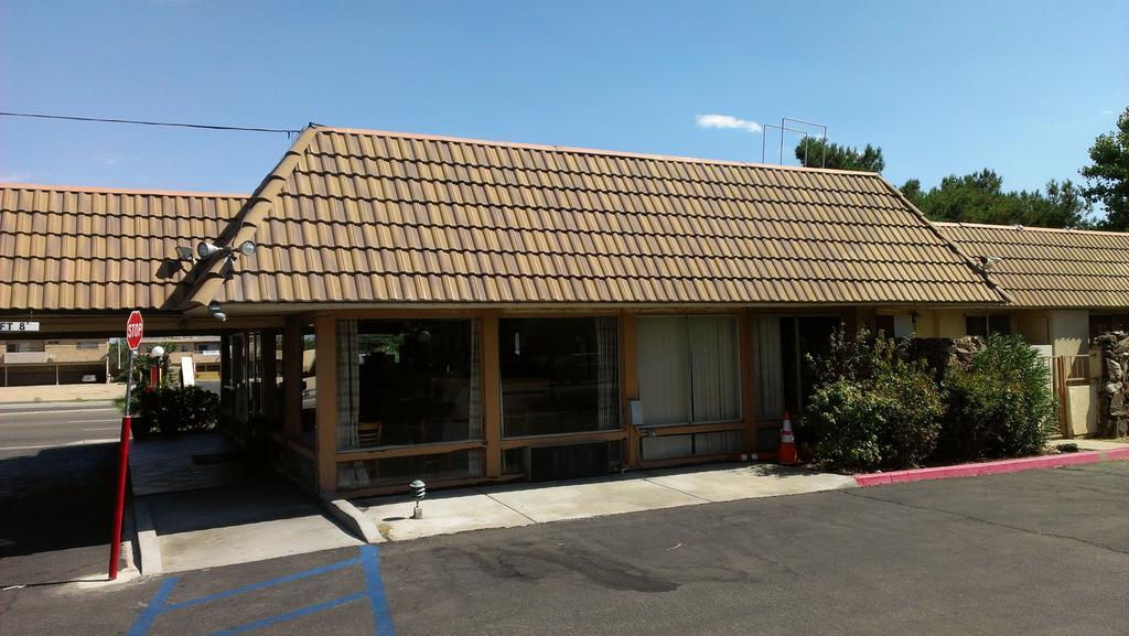 Knights Inn Palmdale Bagian luar foto